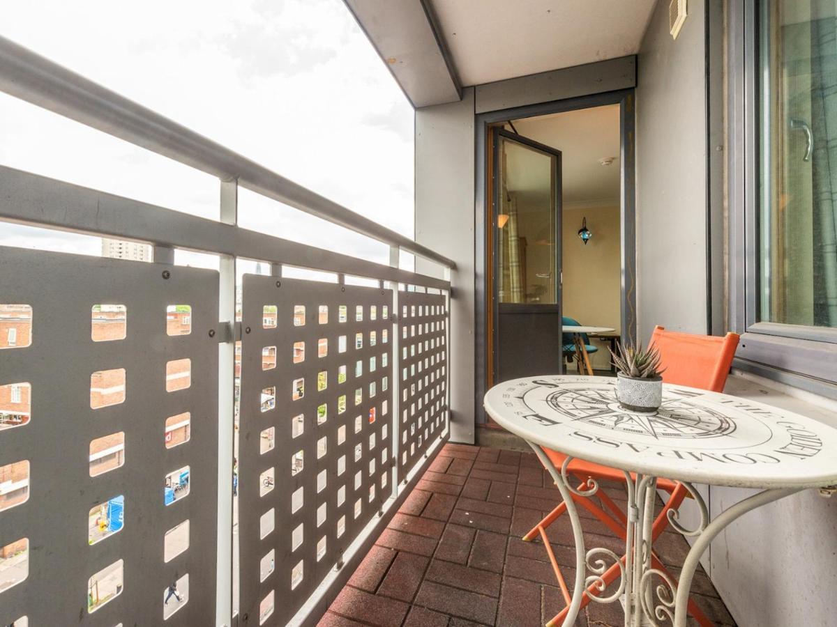 Apartment Pass The Keys Cozy With Private Balcony In Whitechapel