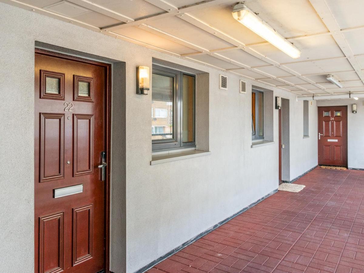 Pass The Keys Cozy With Private Balcony In Whitechapel London