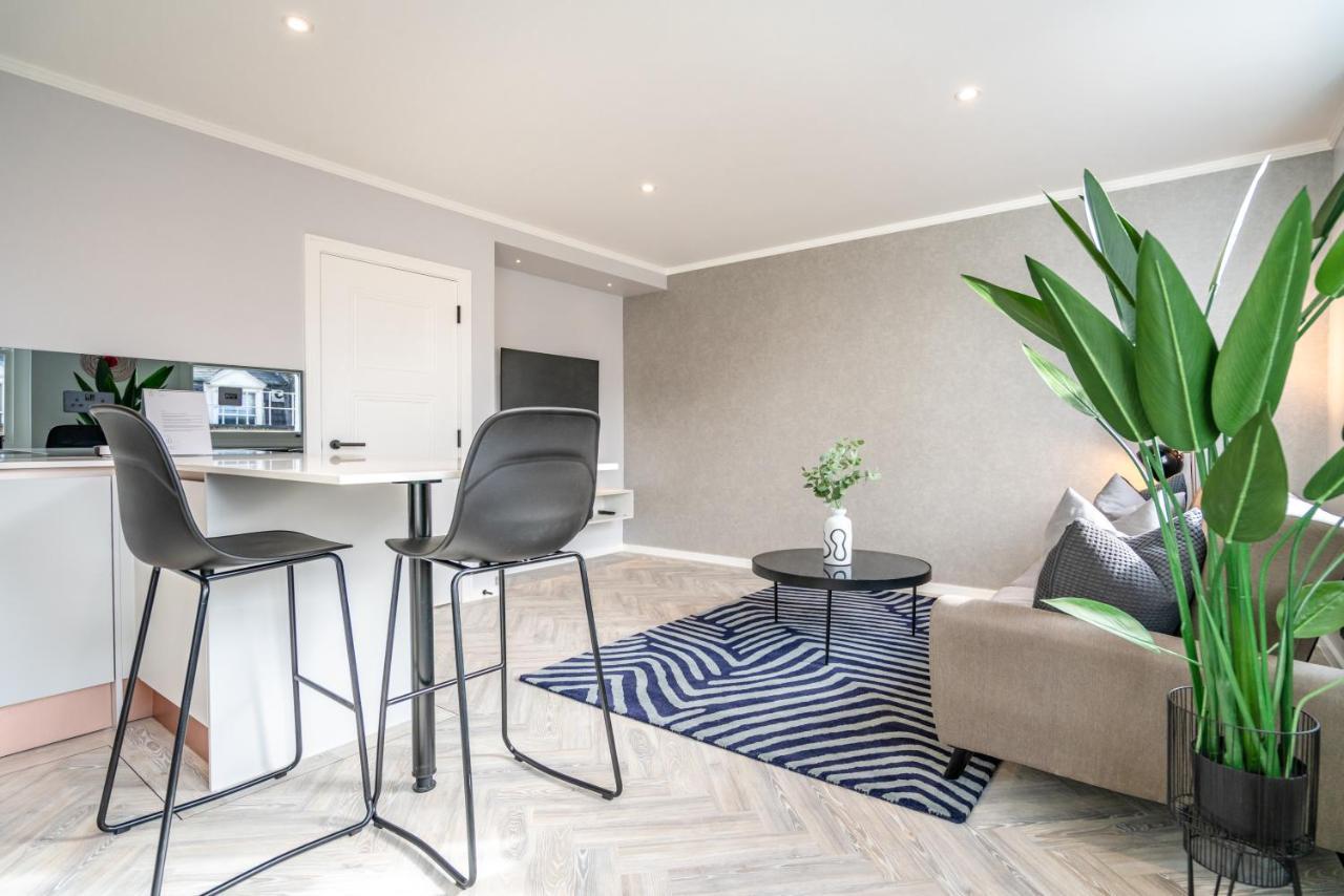 Modern & Chic One Bedroom In Fitzrovia By Sojo London
