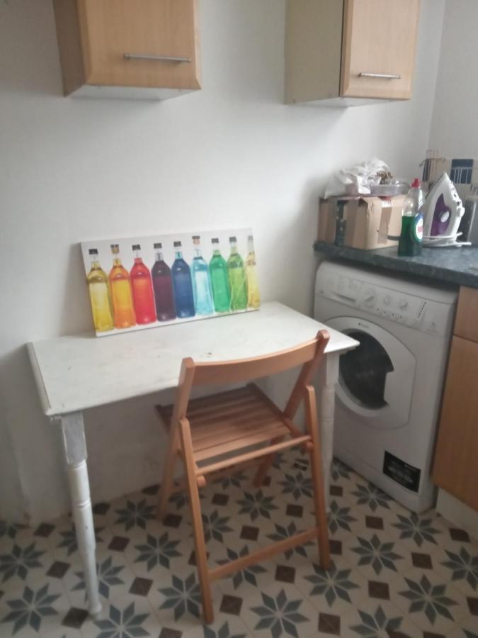 Budget Shared Bathroom London