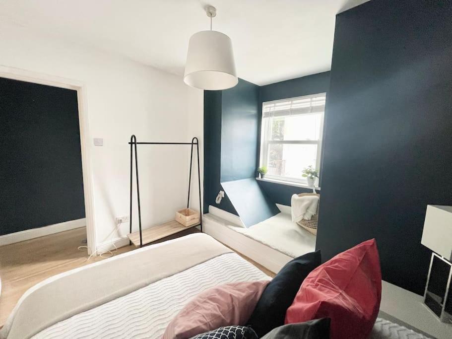 Appartement *new* Beautiful 2 Bedroom House In Location