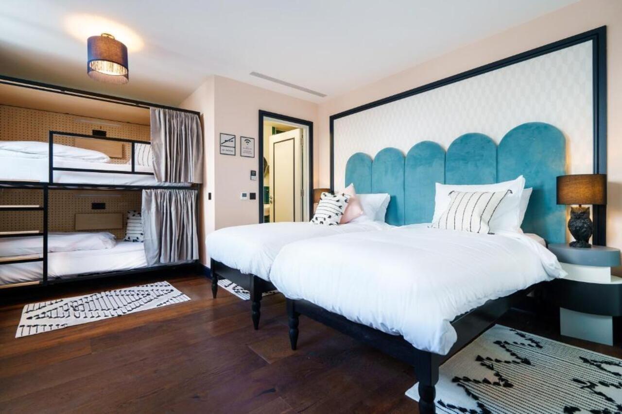 Selina Camden 3*