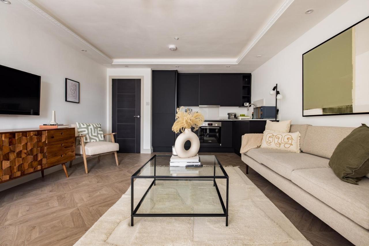 The Battersea Flat - Exquisite 2bdr Flat With Terrace Leilighet London