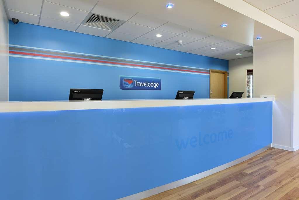 Travelodge Acton Hotell
