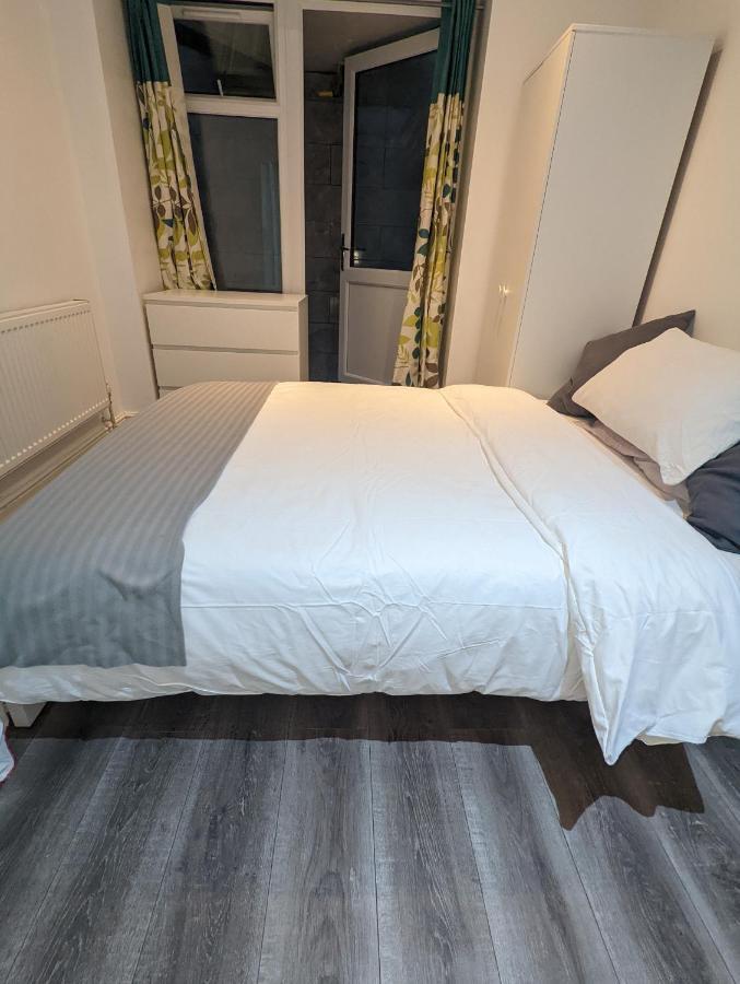 Gjestgiverier Mile End- Prime Location London