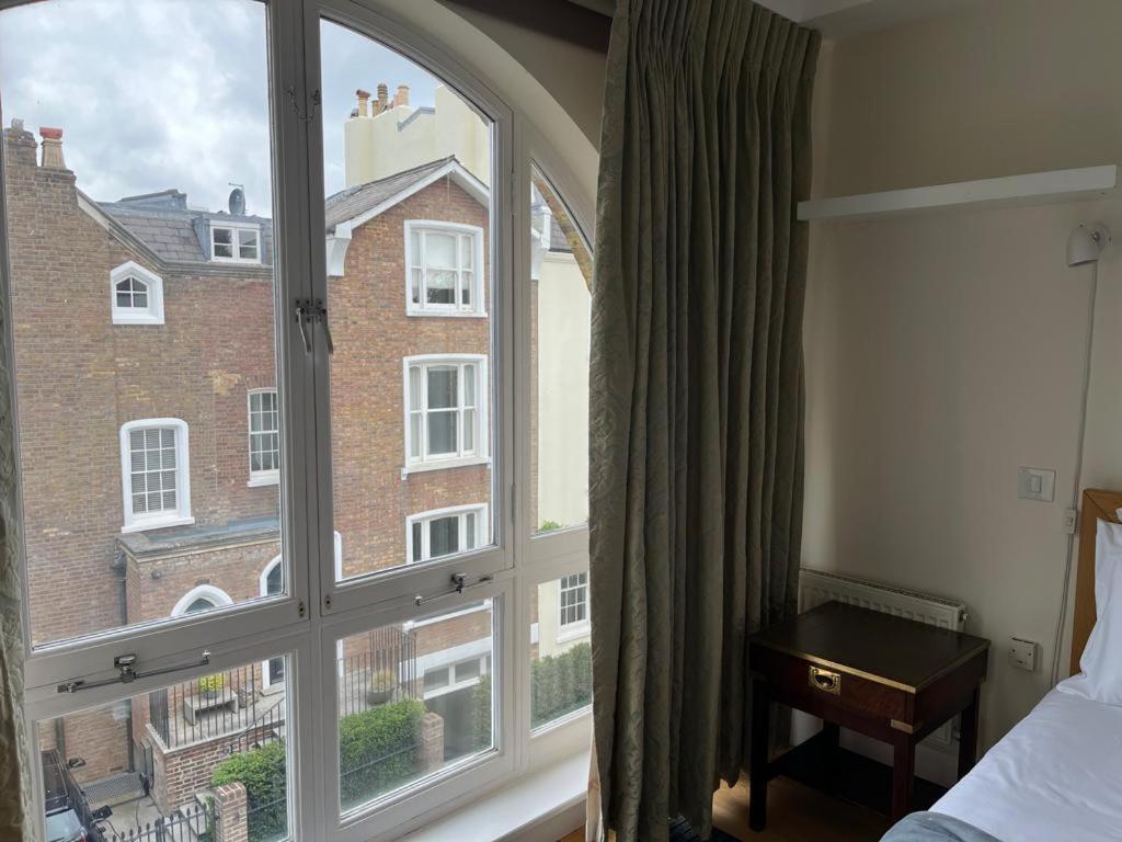 Serene Townhouse With Parking Ferienhaus *