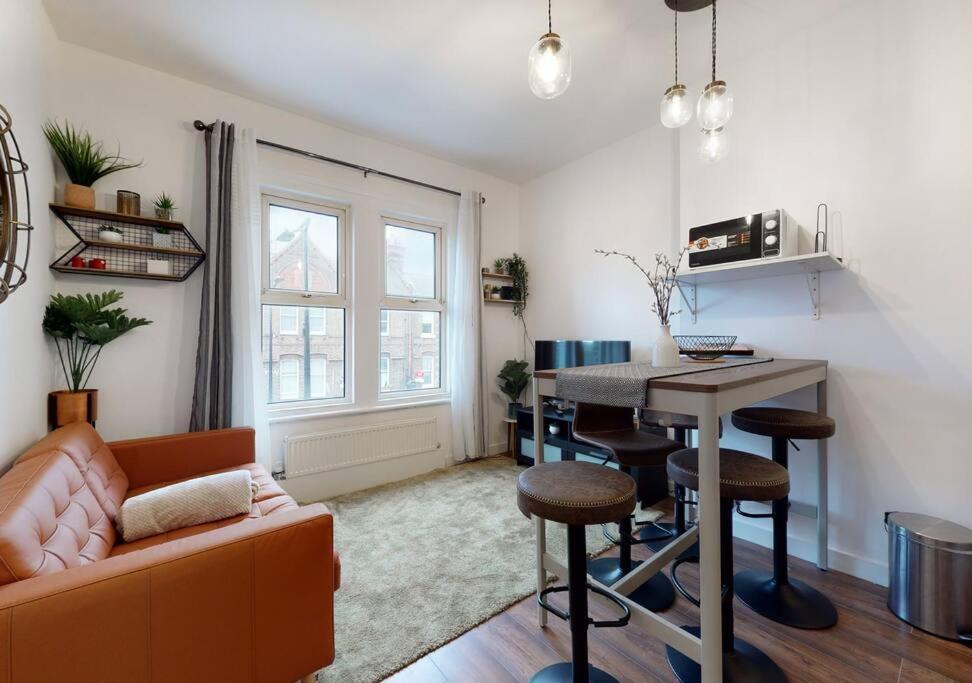 Apartment Lovely 2 Bedroom Flat In West Kilburn