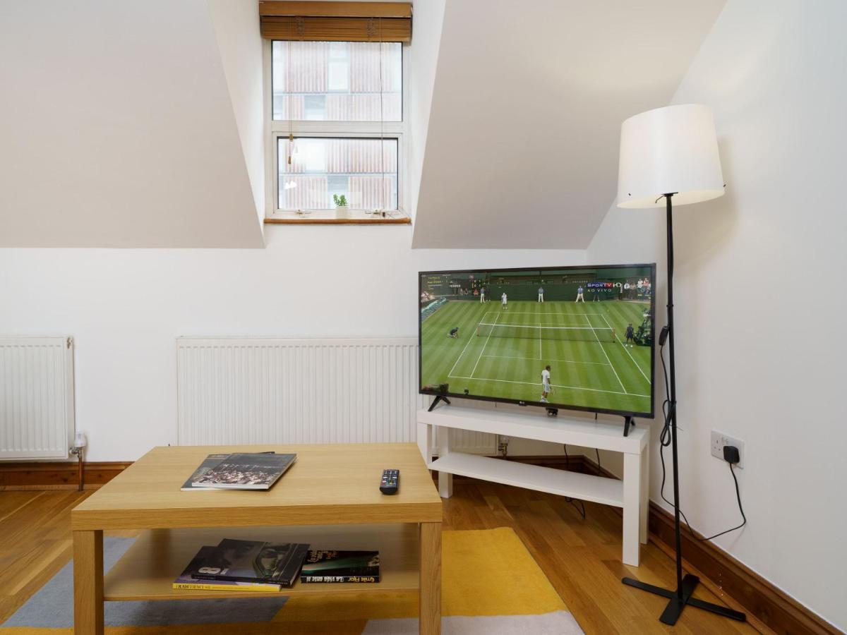 Flat In Apartamento