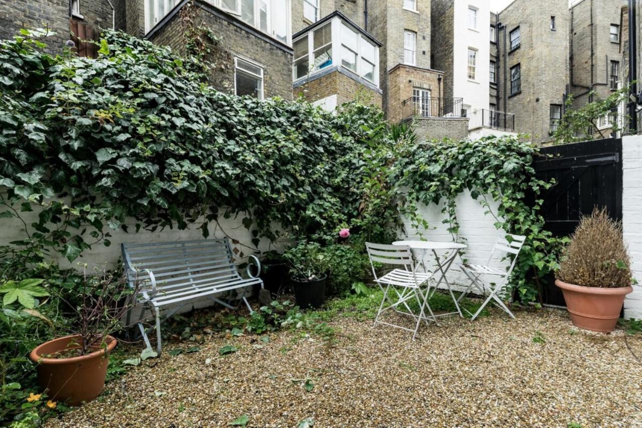 Bright 2 Bedroom 2 Bath Garden Flat In Victoria Apartment