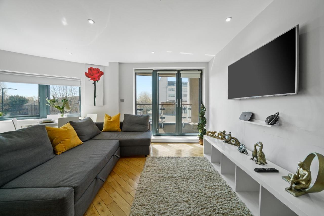 Amisha Modern Deluxe 2 Bed By Tower Bridge Leilighet London