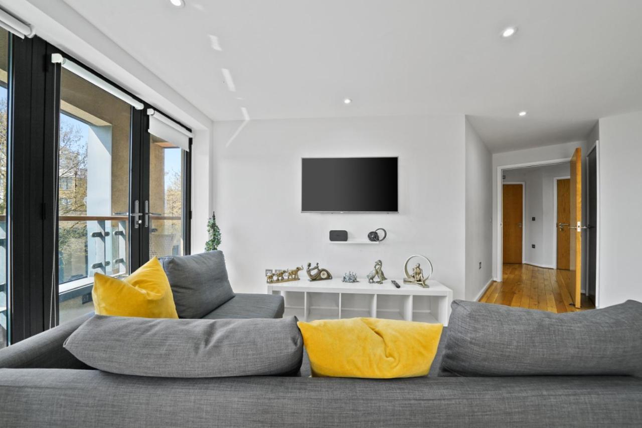 Amisha Modern Deluxe 2 Bed By Tower Bridge Leilighet London