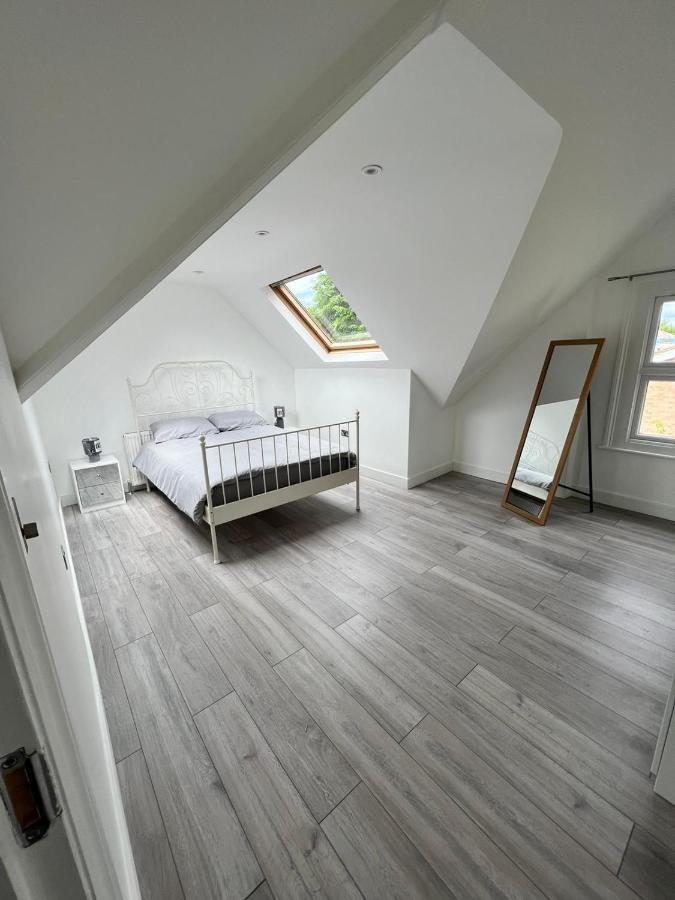 Lovely 2 Bedroom Flat With Roof Terrace In Nw6 Apartment *