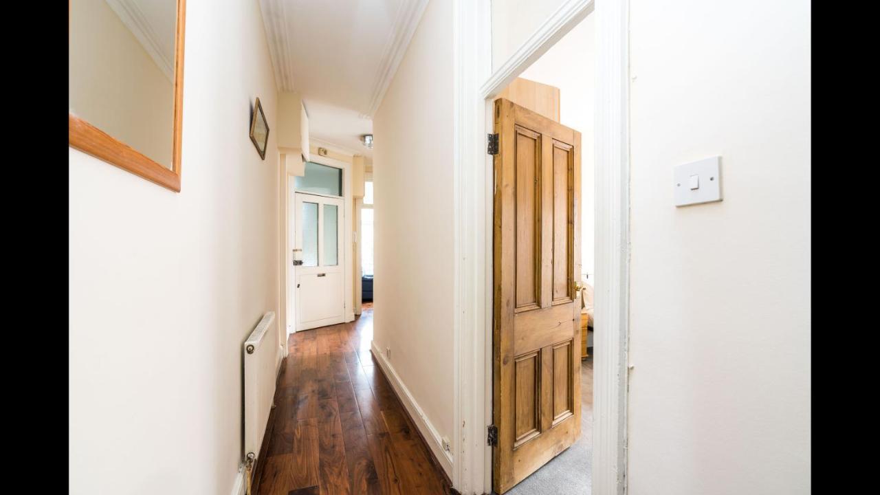 A Lovely, Bright And Airy, 3-bedroom Family * London