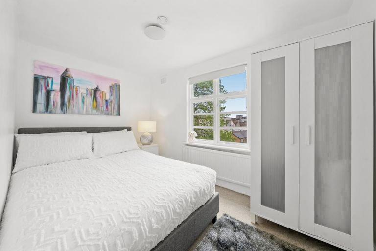 Canning Town Modern 2 Bedroom Excel Centre, Canary Wharf, Airport Leilighet London