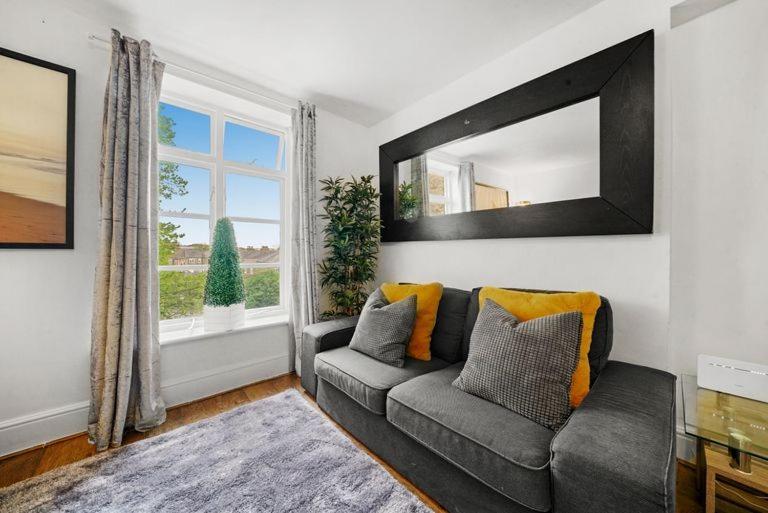 Leilighet Canning Town Modern 2 Bedroom Excel Centre, Canary Wharf, Airport London