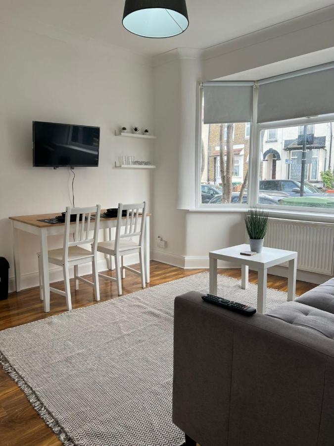 93 West Road Gasthof London