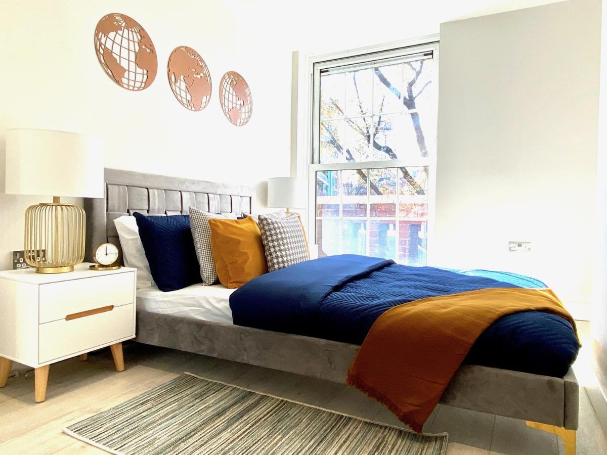 Perfect Location- 5 Minutes From Tower Bridge ! 8 Minutes Walk From Tube Apartamento Londres