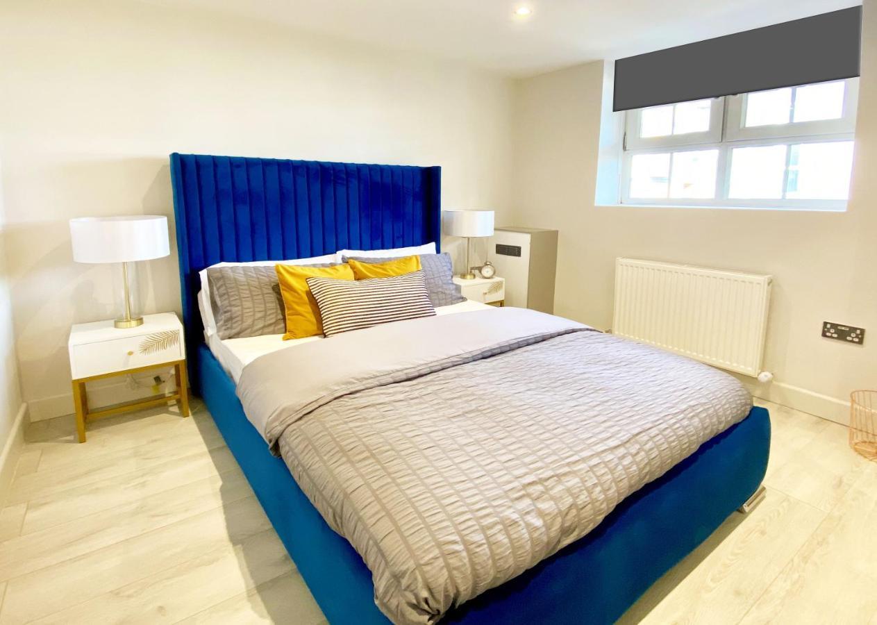 Perfect Location- 5 Minutes From Tower Bridge ! 8 Minutes Walk From Tube Londres