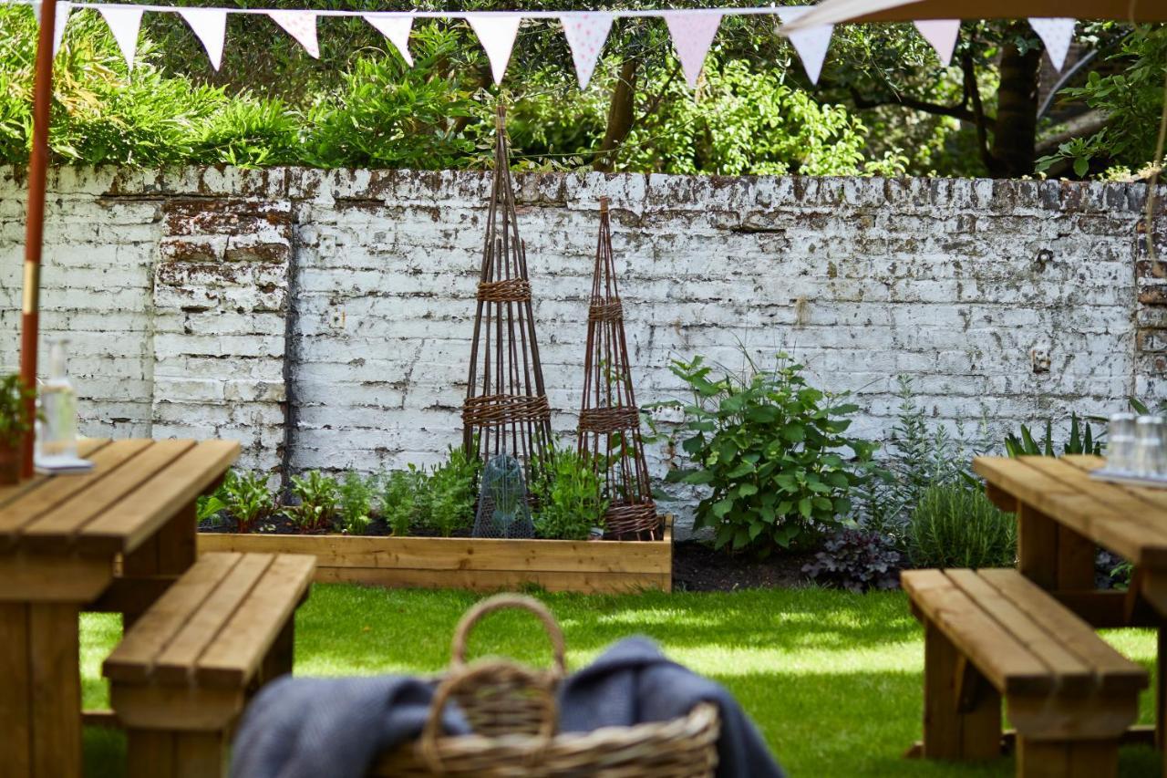 Hotel Lime Tree By Mate London