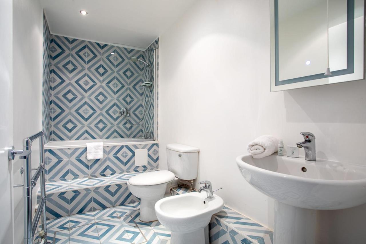 Apartment Two Bed Notting Hill Gem *