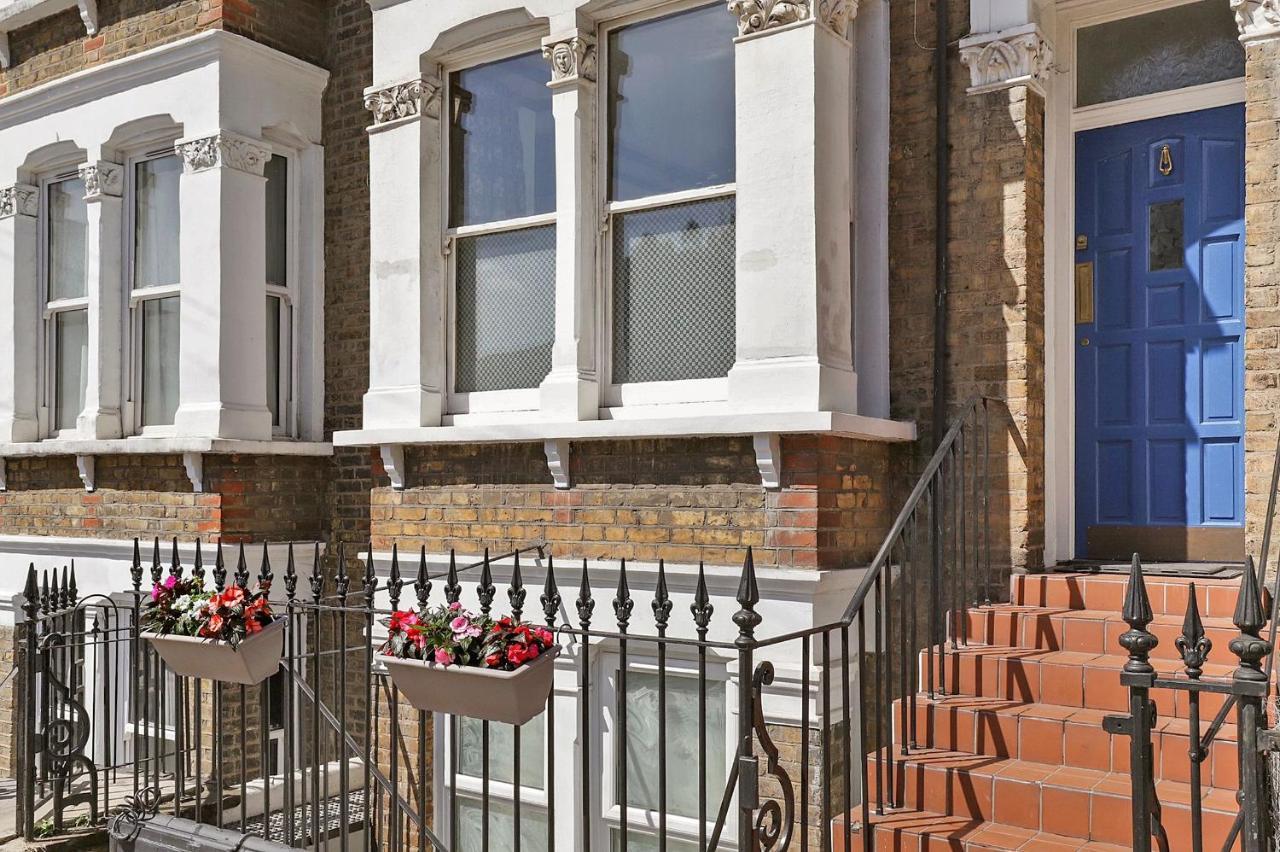 Stunning Victorian Property Near Canary Wharf! *