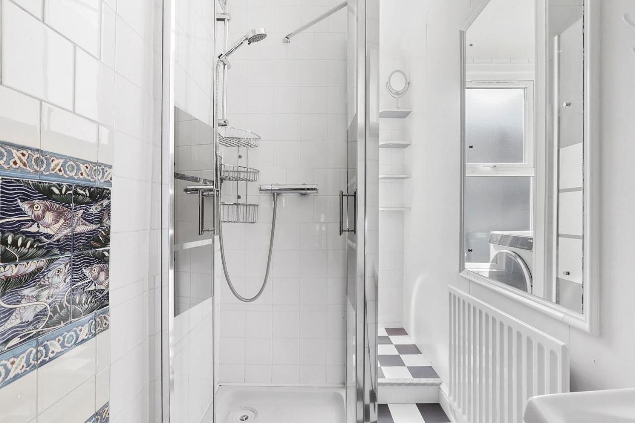 Stunning Victorian Property Near Canary Wharf! * London