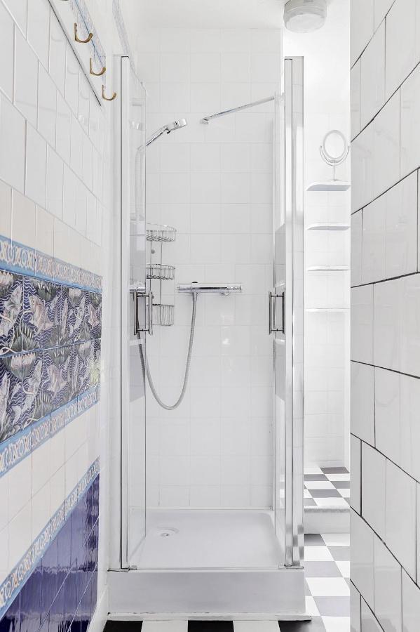 Stunning Victorian Property Near Canary Wharf! Feriehus