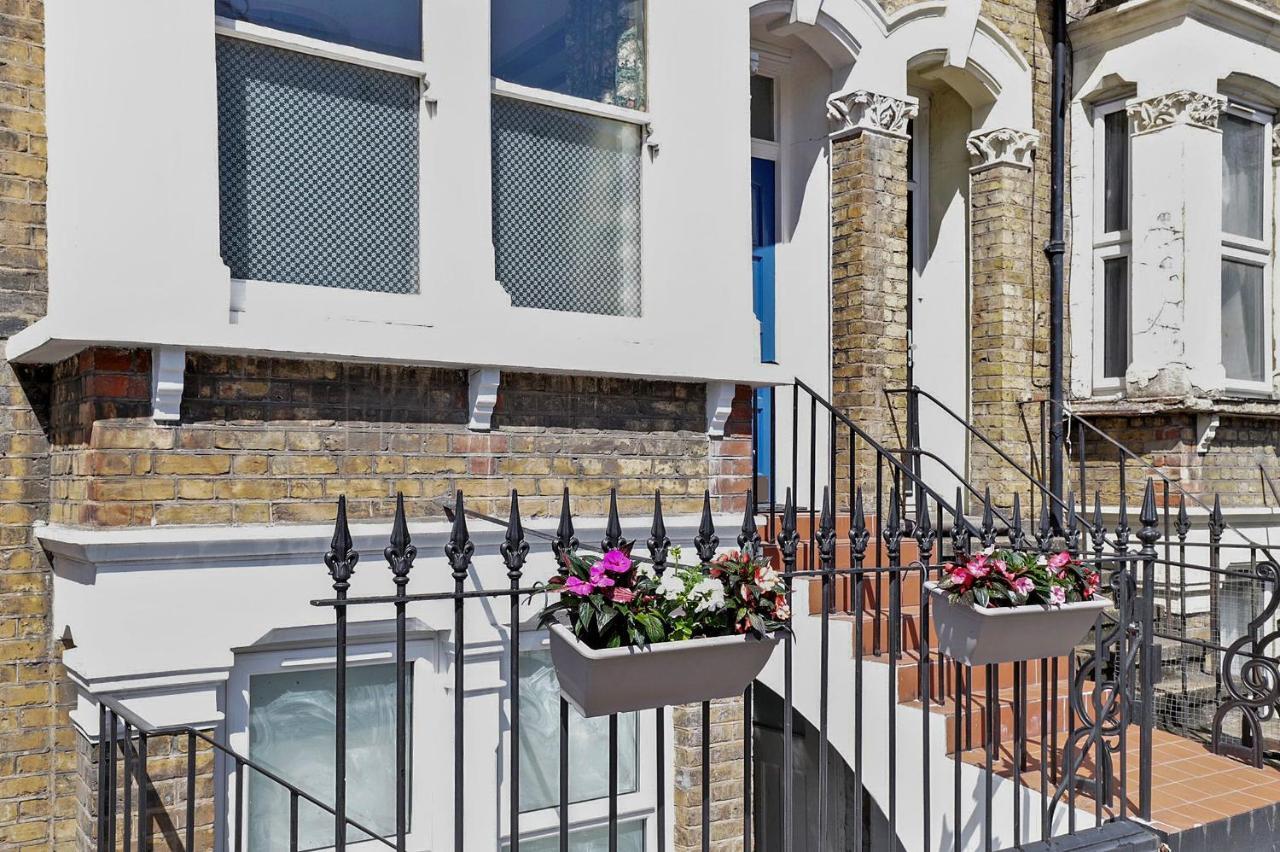 Feriehus Stunning Victorian Property Near Canary Wharf!