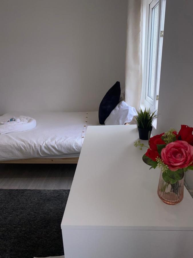 Privatunterkunft Modern Furnished Studio London