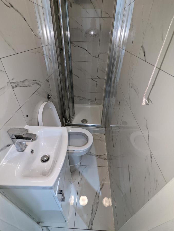 Mile End- Prime Location Guest house