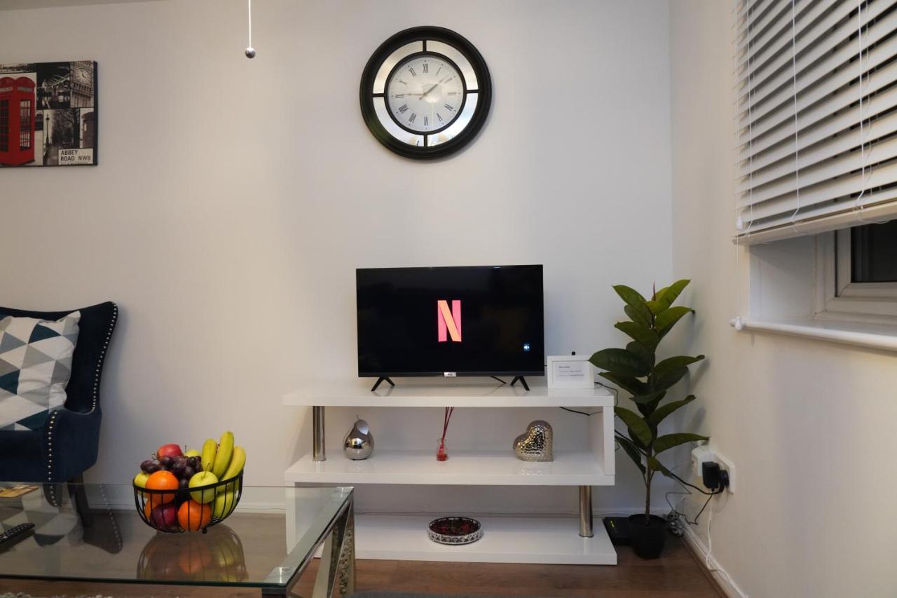 2bedrm-4guests-parking-nearstation * London