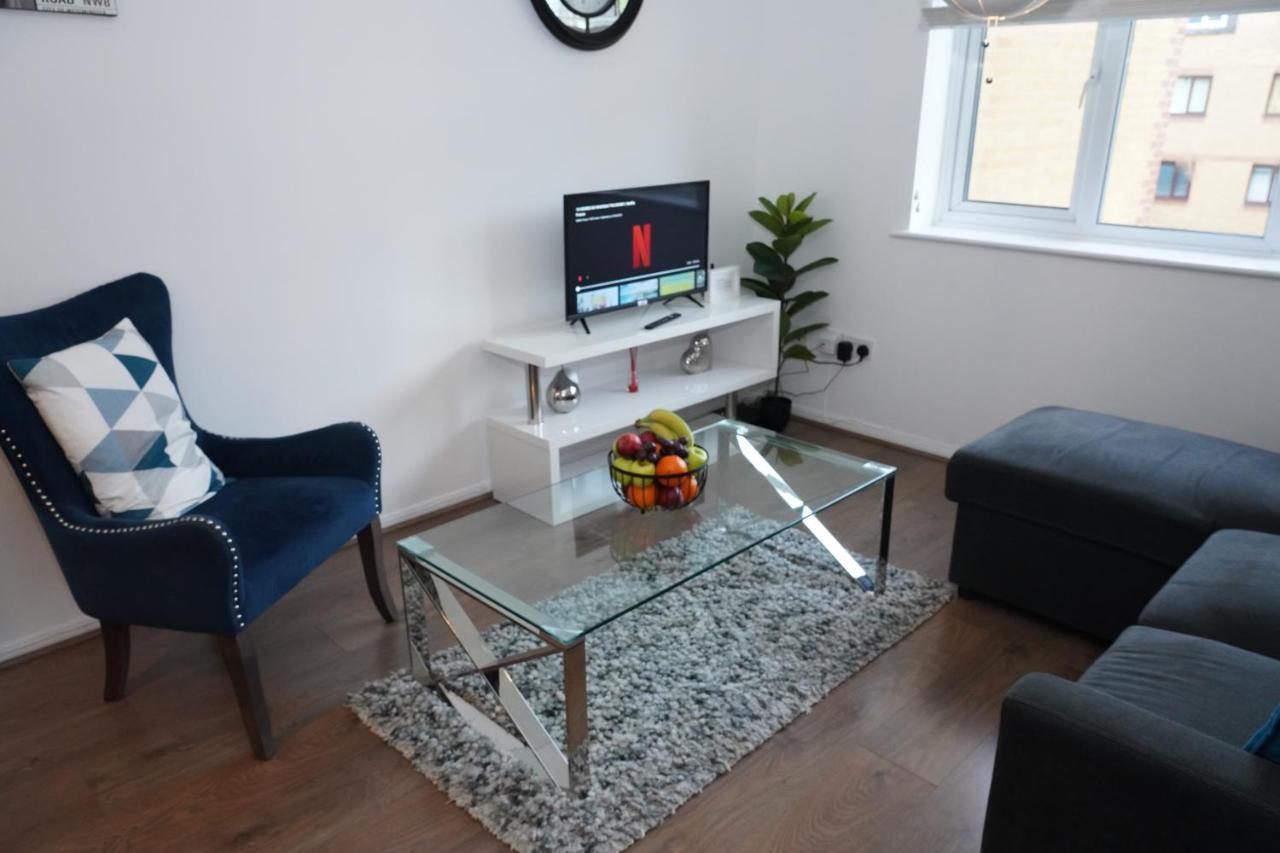 Apartment 2bedrm-4guests-parking-nearstation London