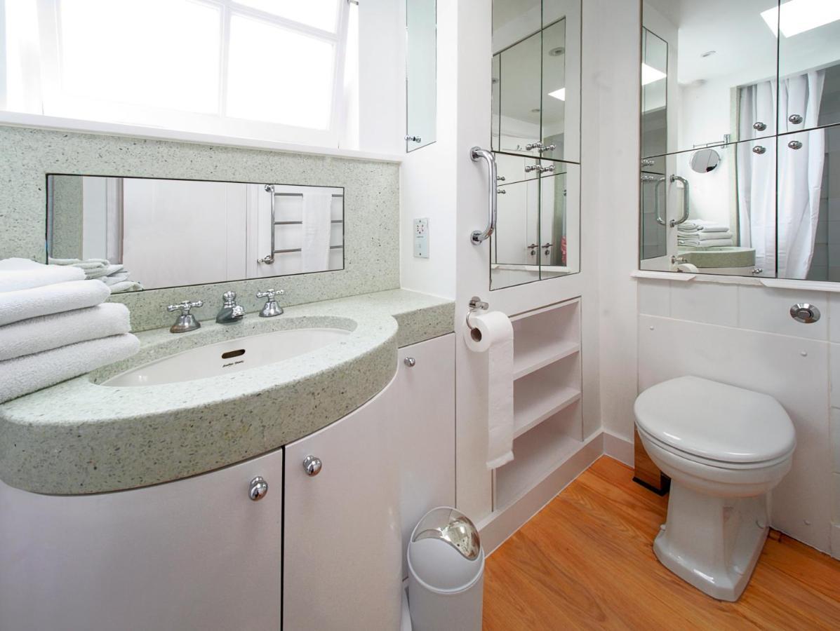 Serene Townhouse With Parking Сasa de vacaciones *