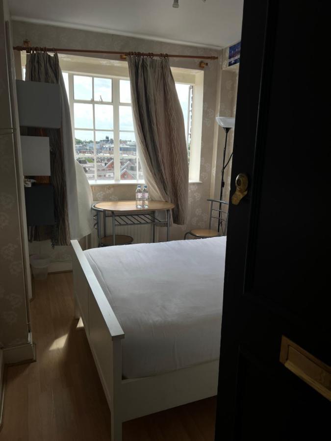Apartment Super Located In South Ken At Chelsea Cloister