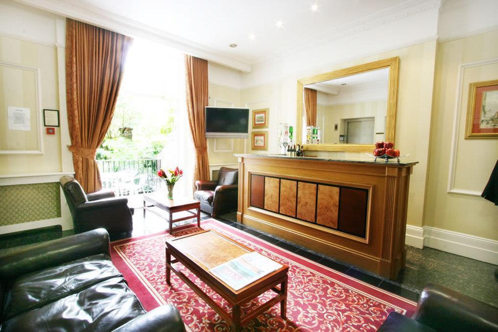 Grange Clarendon