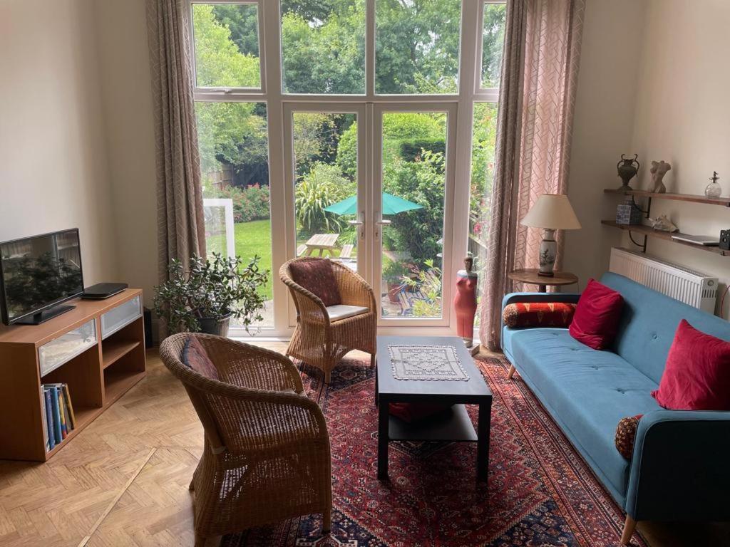Spacious Home! Ferienhaus