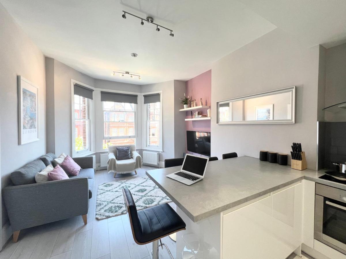 2 Bedroom In South Hampstead Appartement Londen