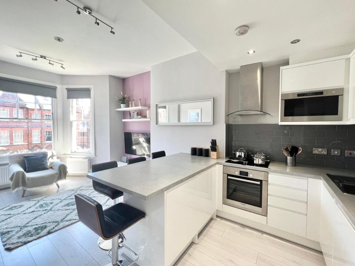 Appartement 2 Bedroom In South Hampstead *