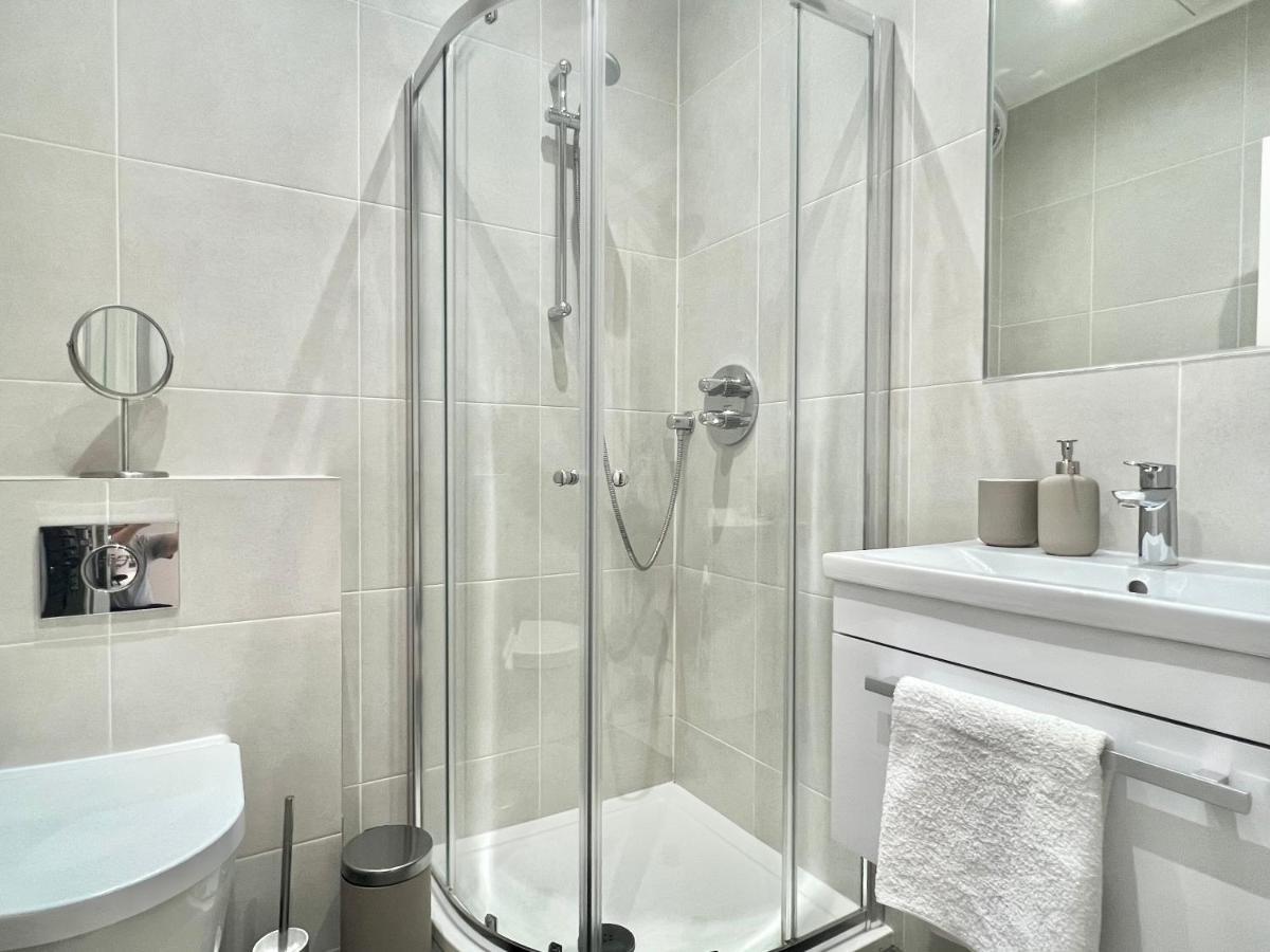 2 Bedroom In South Hampstead * Londen