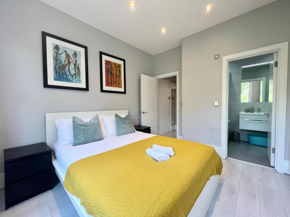 Appartement 2 Bedroom In South Hampstead Londen