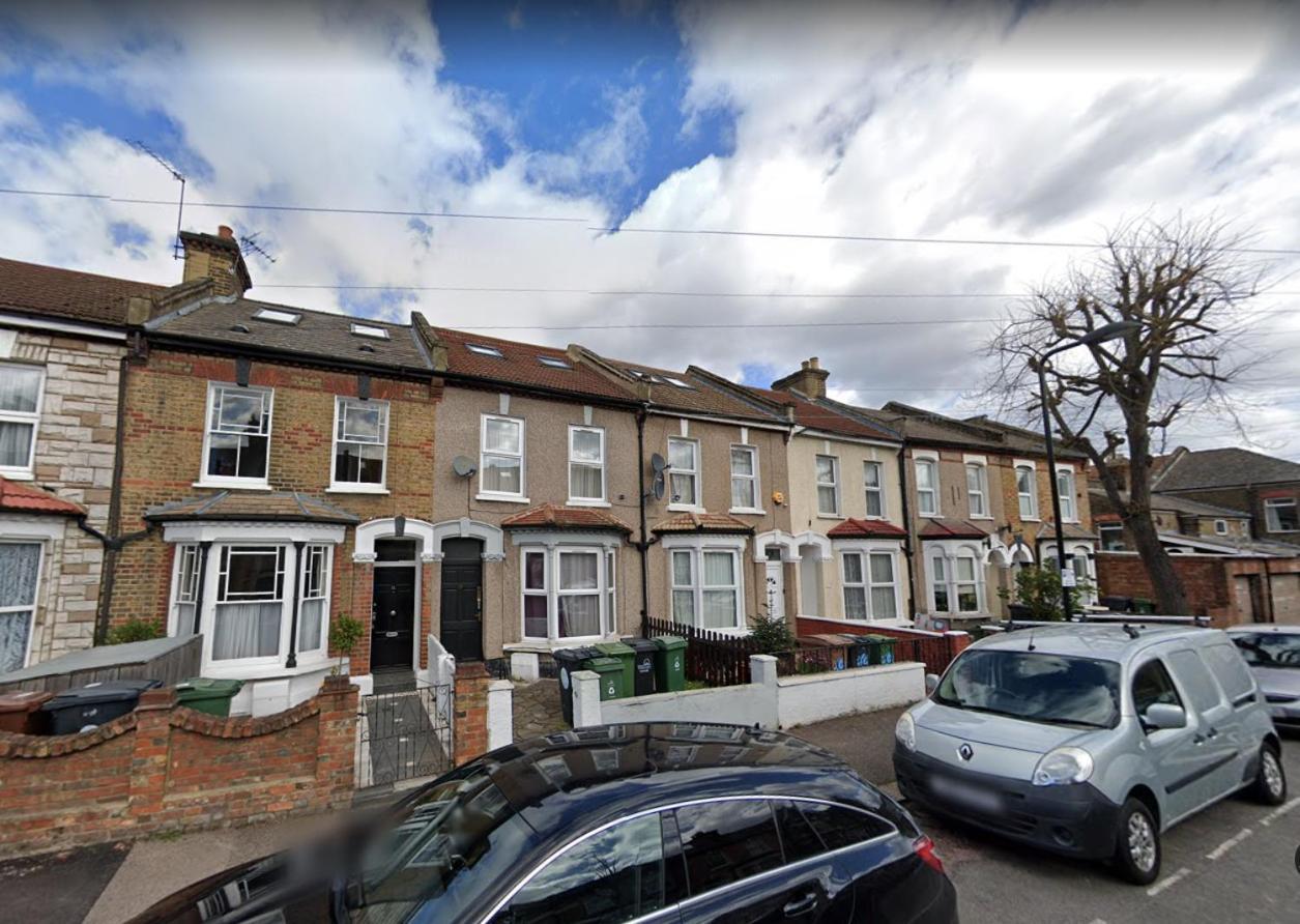 Etchingham 3 Homestay London