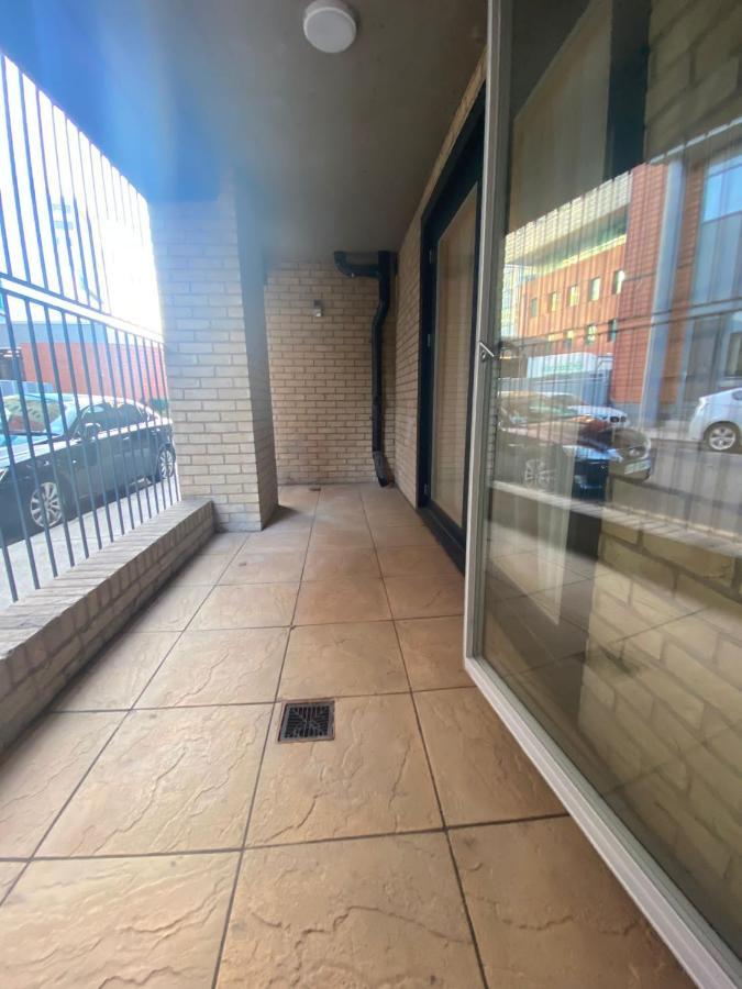 London, Jaccuzzi,newbuild, 2 Bedrooms Two Baths * London