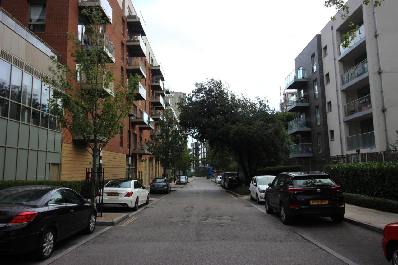 Spacious And Airy 1 Bedroom Flat - Great Location Apartment *