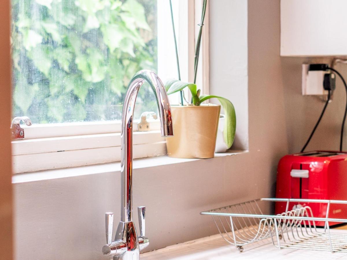 Pass The Keys Trendy Hackney House Holiday home *
