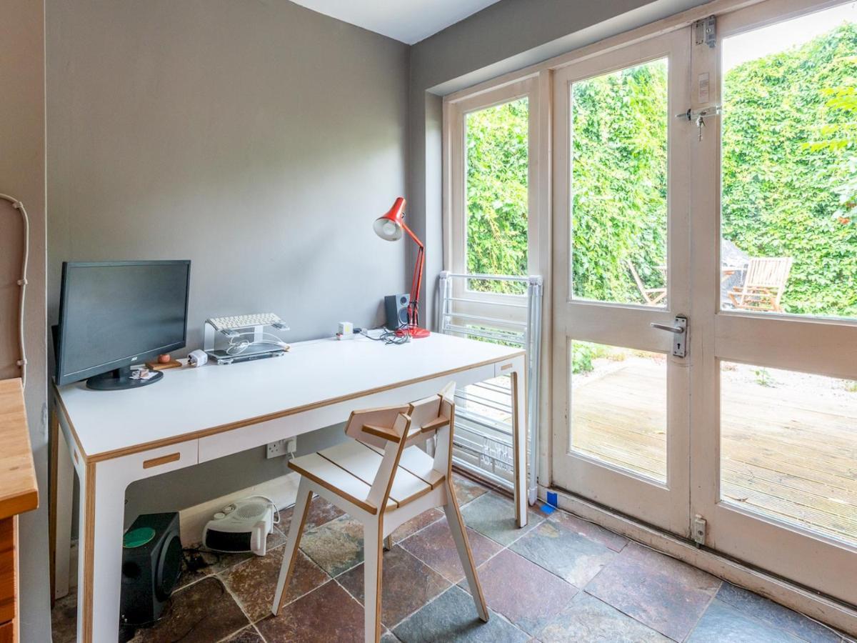 Holiday home Pass The Keys Trendy Hackney House *
