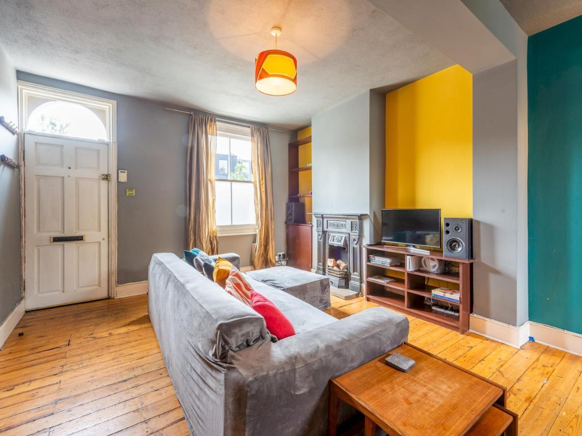 Holiday home Pass The Keys Trendy Hackney House *