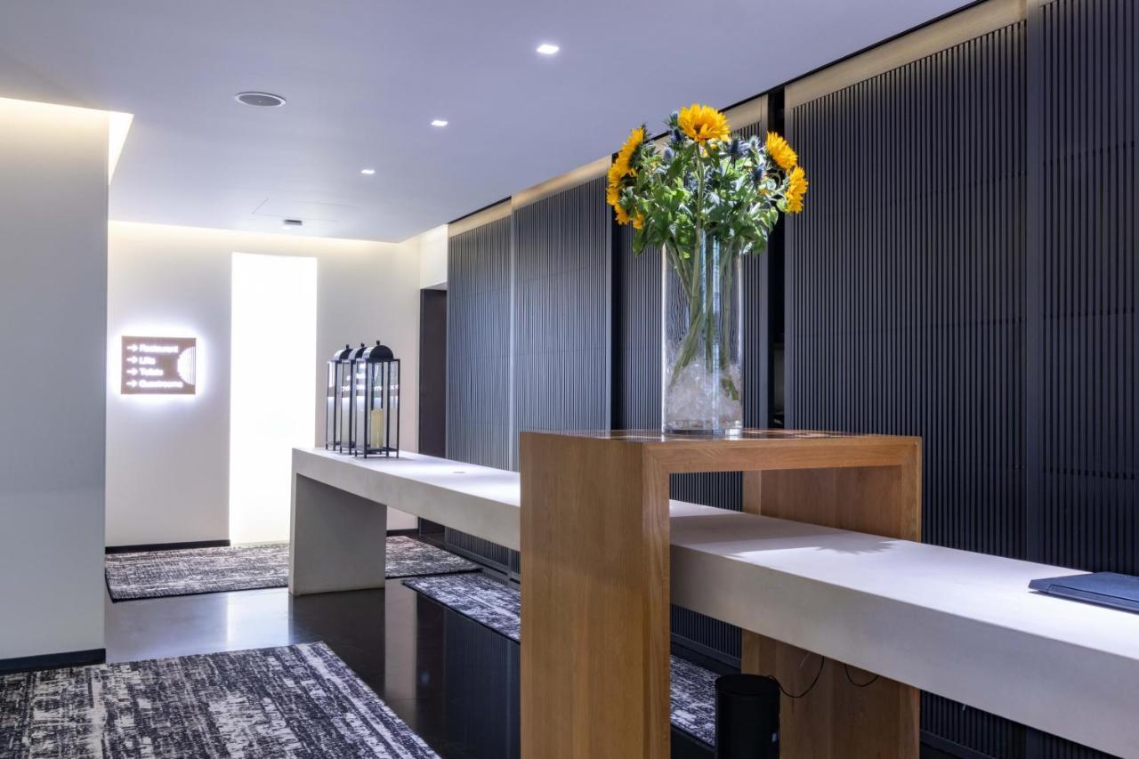 Hotel La West - Hyde Park 4*