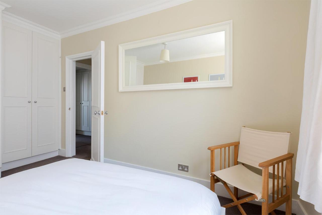 Lovely Two Bedroom Flat With Patio In Notting Hill Londen