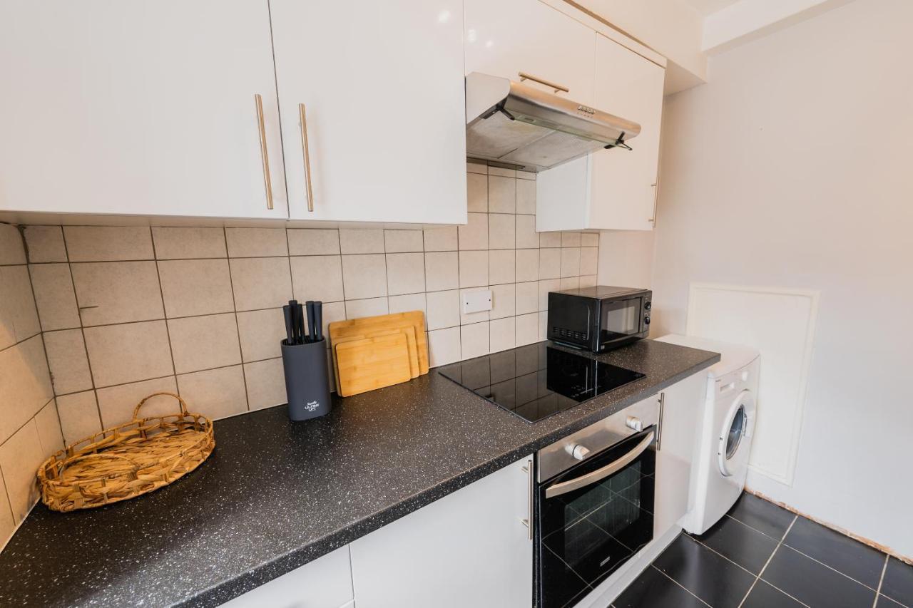 Baker Street Apartment London