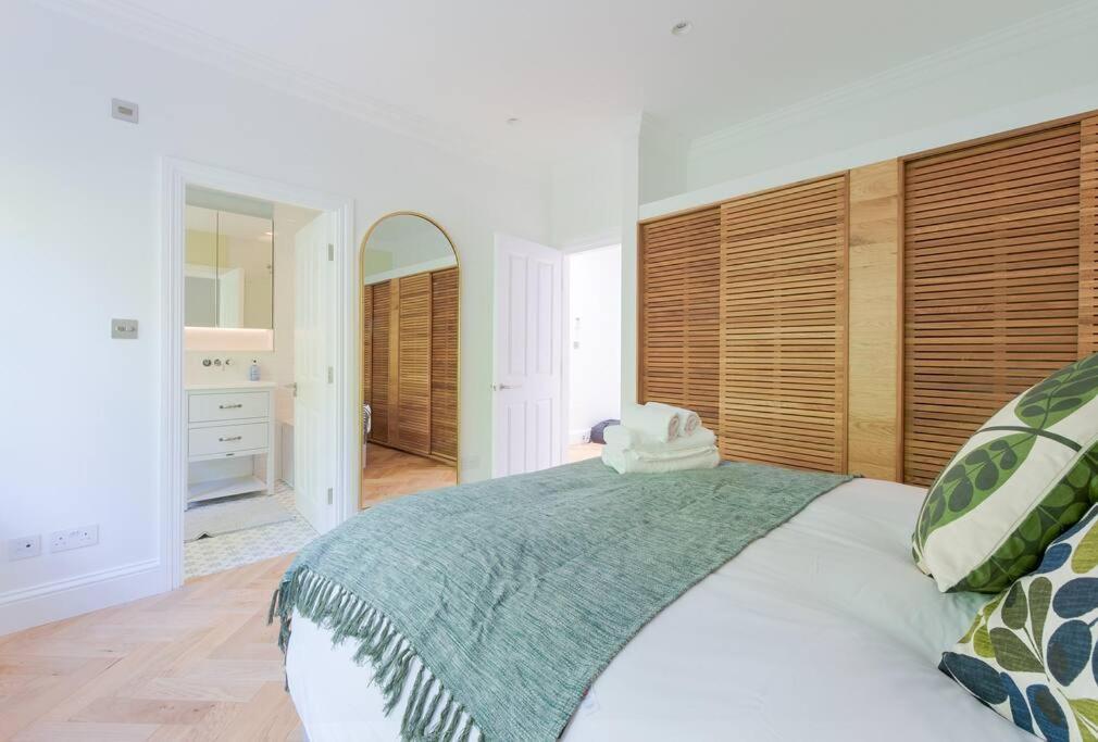 Stunning Two Bed Rh8 Londen